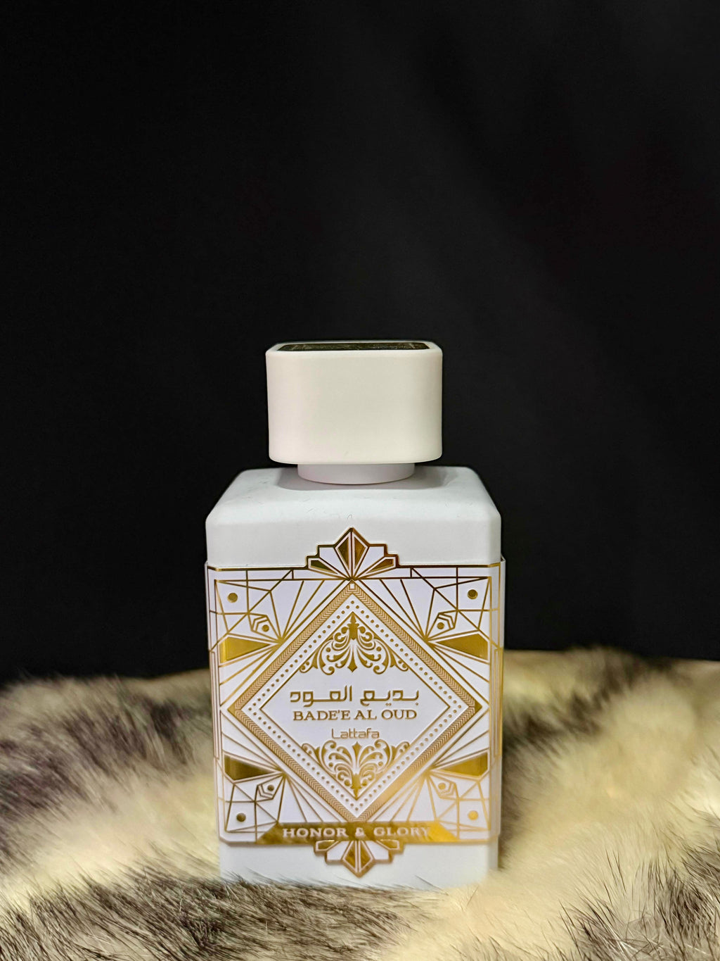Bade'e Al Oud Honor y Glory Lattafa - Perfume Árabe Unisex Oud Intenso EDP 100ml